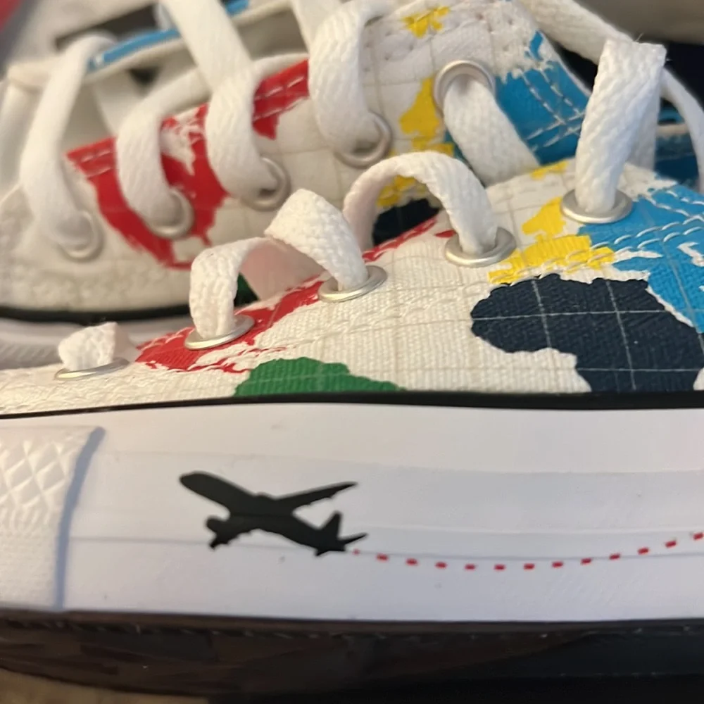 Converse Unisex Multicolor Sneaker